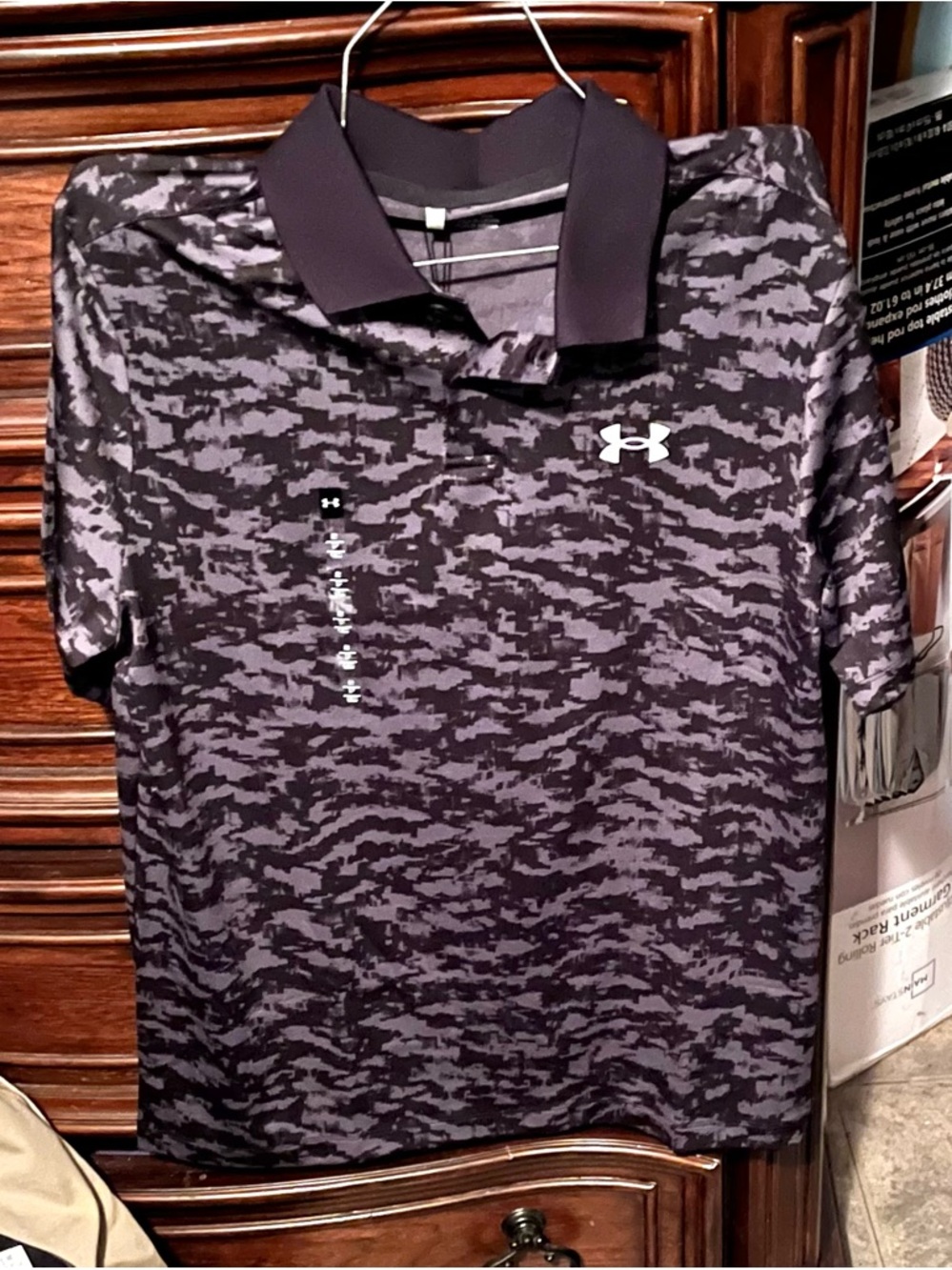 Mens small Under Armour Men’s Black and Gray Camo Golf Performance Polo